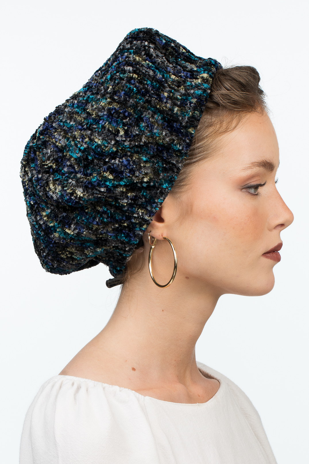 סנוד שניל עם בטנה